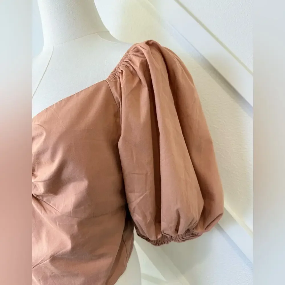 NWT Abercrombie & Fitch O-Ring Sweetheart Neck Puff Sleeve Crop Top Peach Sz Med